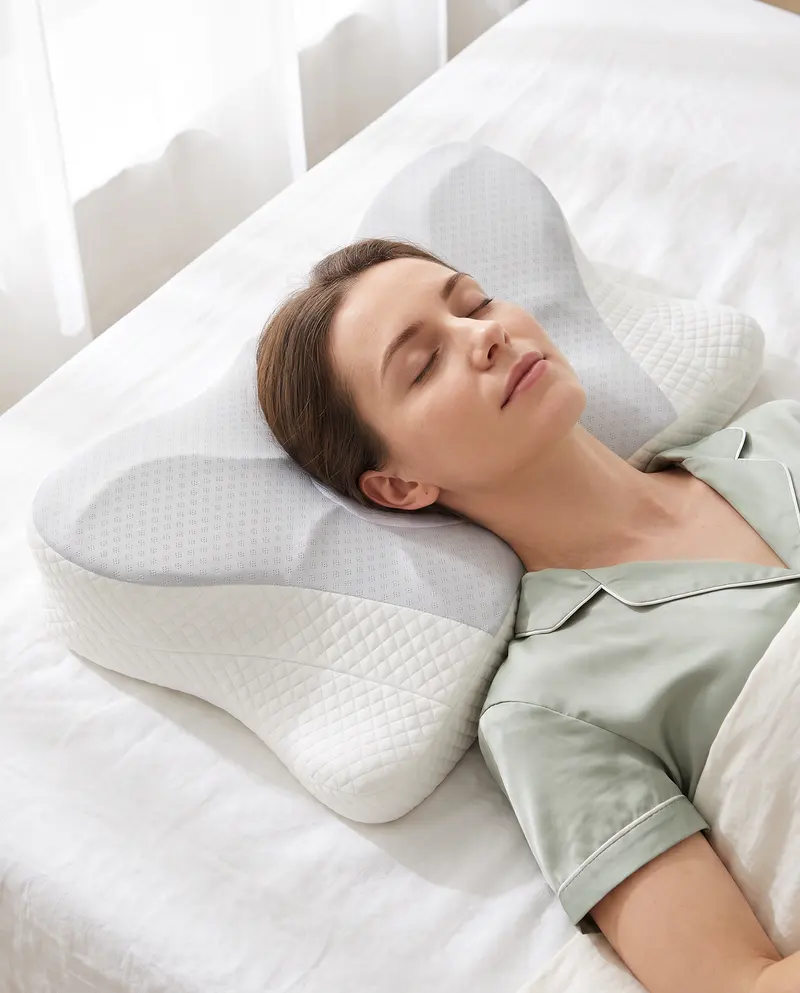 On your back: a person sleeping on the Cerivelle pillow